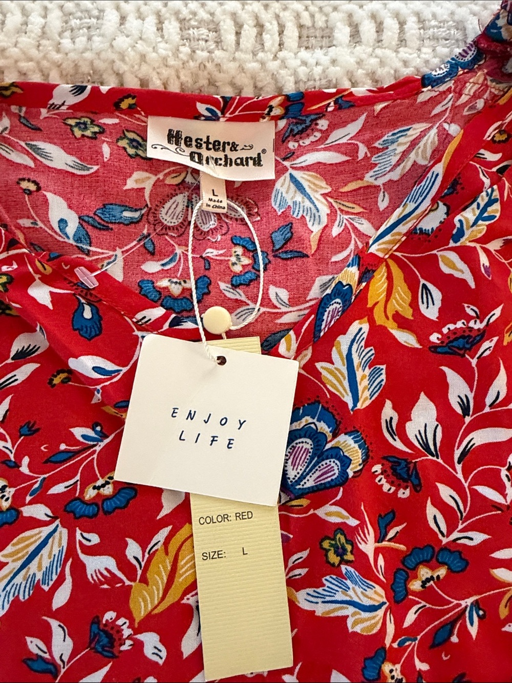 NWT Hester & Orchard Red Floral Sleeveless Top “Enjoy Life” Sz L - Picture 5 of 6